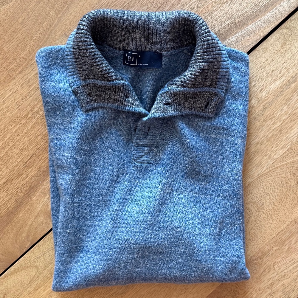 Gap | M | Roll Neck Sweater